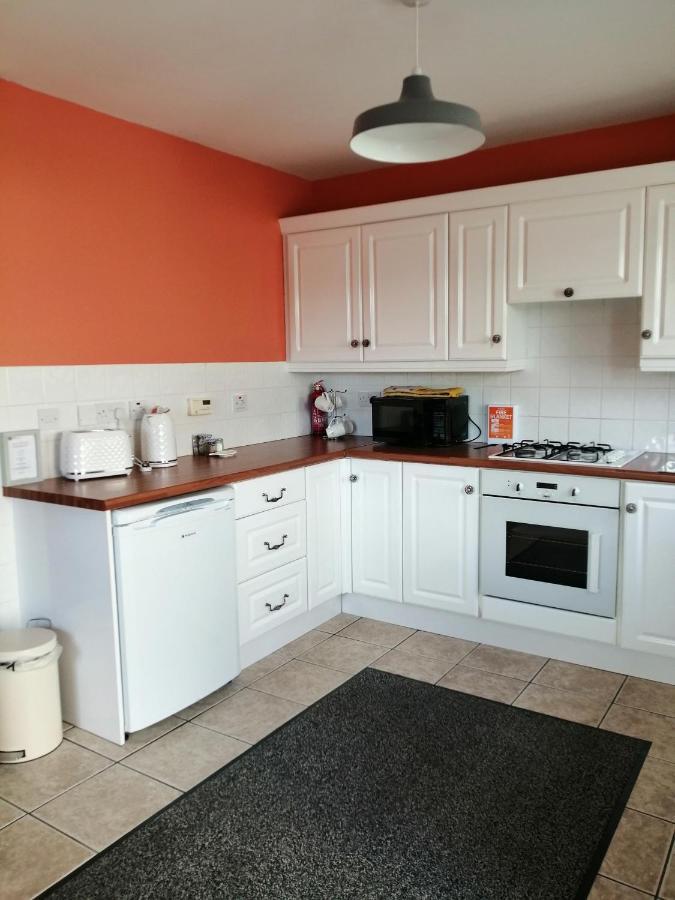 Lynn'S Lodge, International Airport 15Mins Randalstown Bagian luar foto