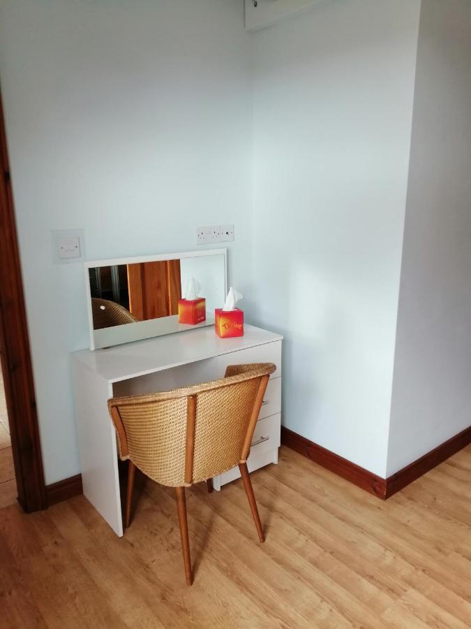 Lynn'S Lodge, International Airport 15Mins Randalstown Bagian luar foto